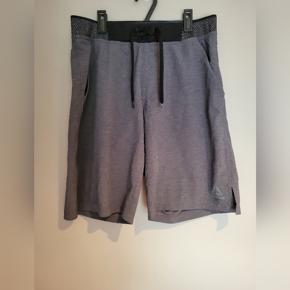 Reebok Black Speedwick Shorts Size Small - Picture 1 of 5